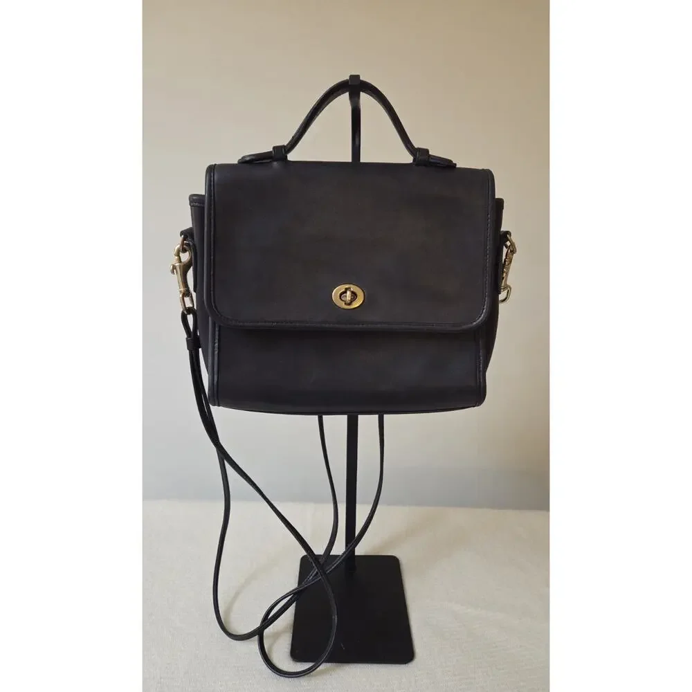 Vintage Coach 205 Glove‑Tanned Leather‎ Flap Bag With Top Handle — Black (1983)